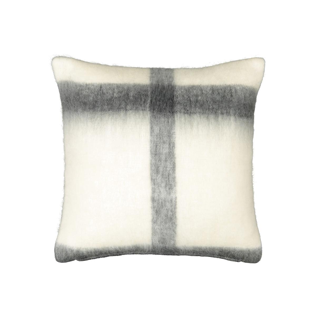 Visbo Cushion Cover – image 1