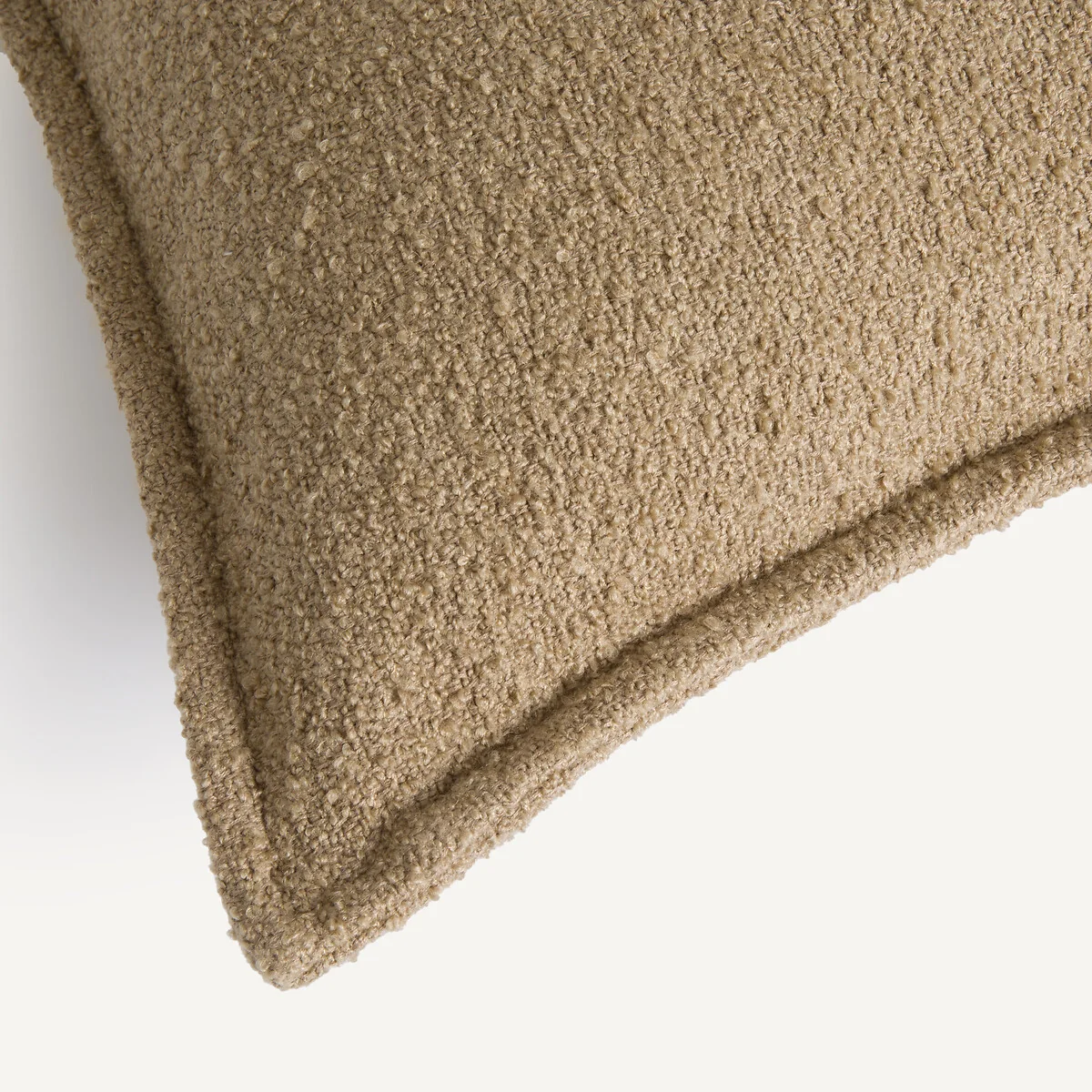 Belvini Fleece Cushion Cover – image 3