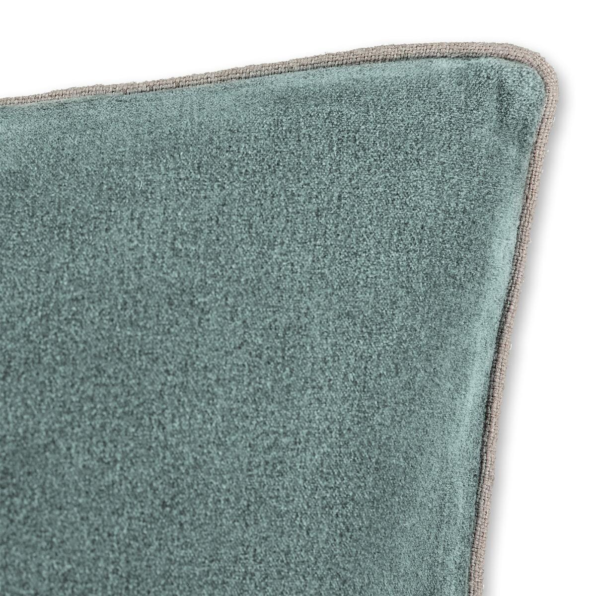 Kontura Velvet Cushion Cover – image 2