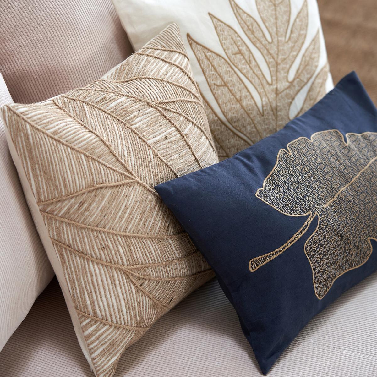 Jalan Cotton/Linen Rectangular Cushion Cover – image 5