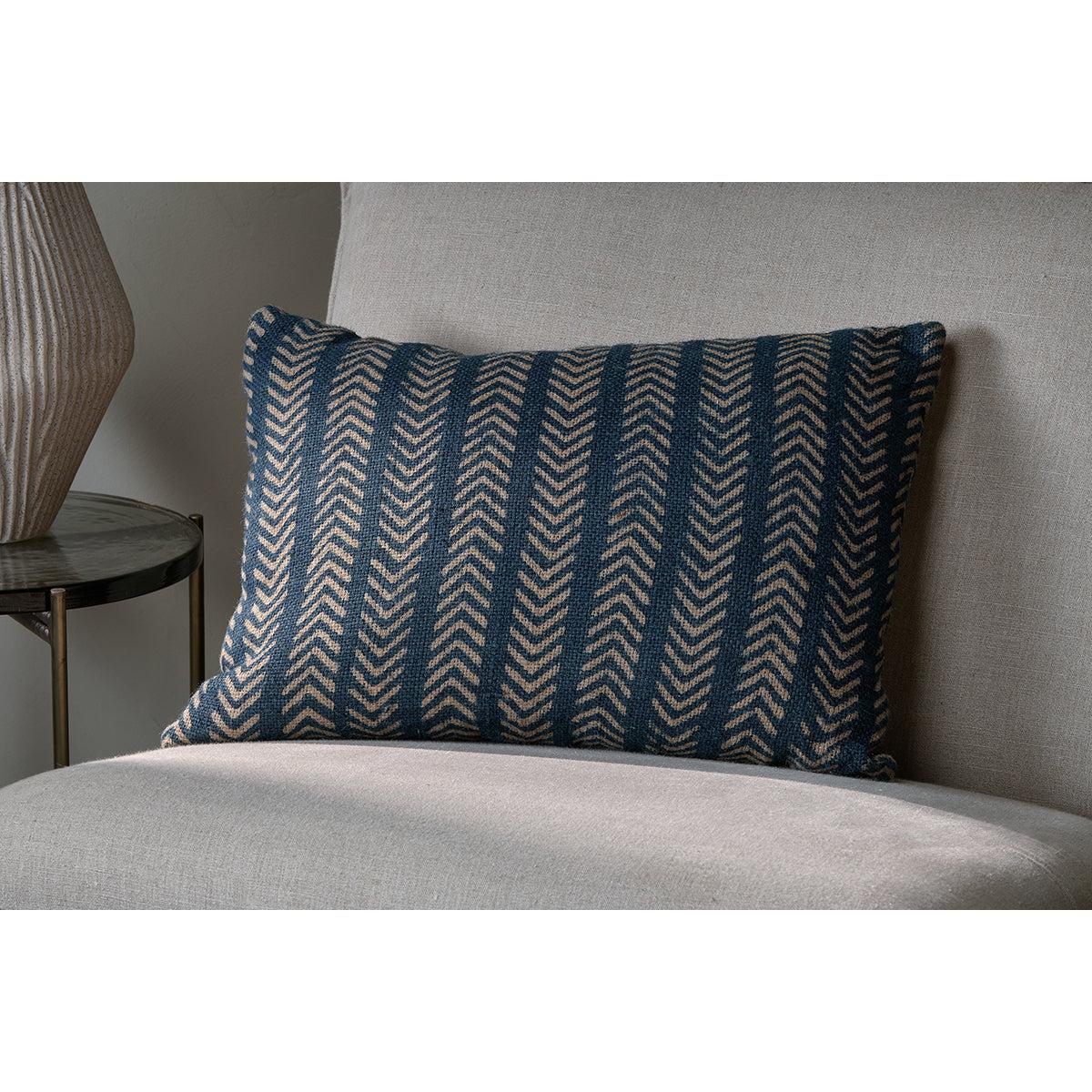 Nkuku Yashmi Cushion Cover | Textiles | Natural/Dark Blue | 60 x 40 cm – image 2