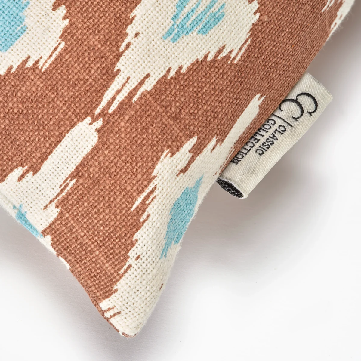 Classic Collection Ikat Diamond cushion cover 50x50 cm Mocha – image 2