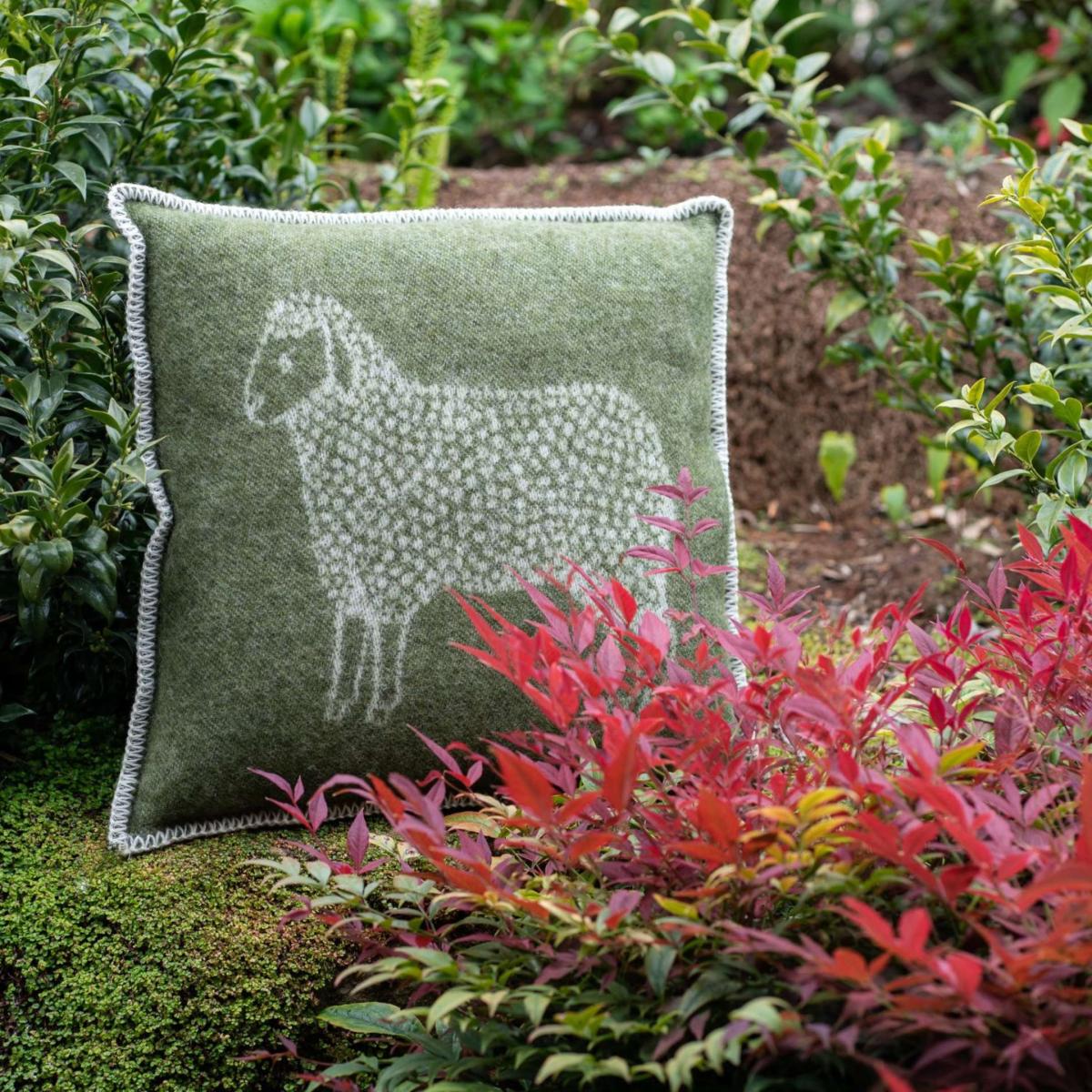 Green / White Mossy Green Dot Sheep Cushion Cover J. j.textile – image 7