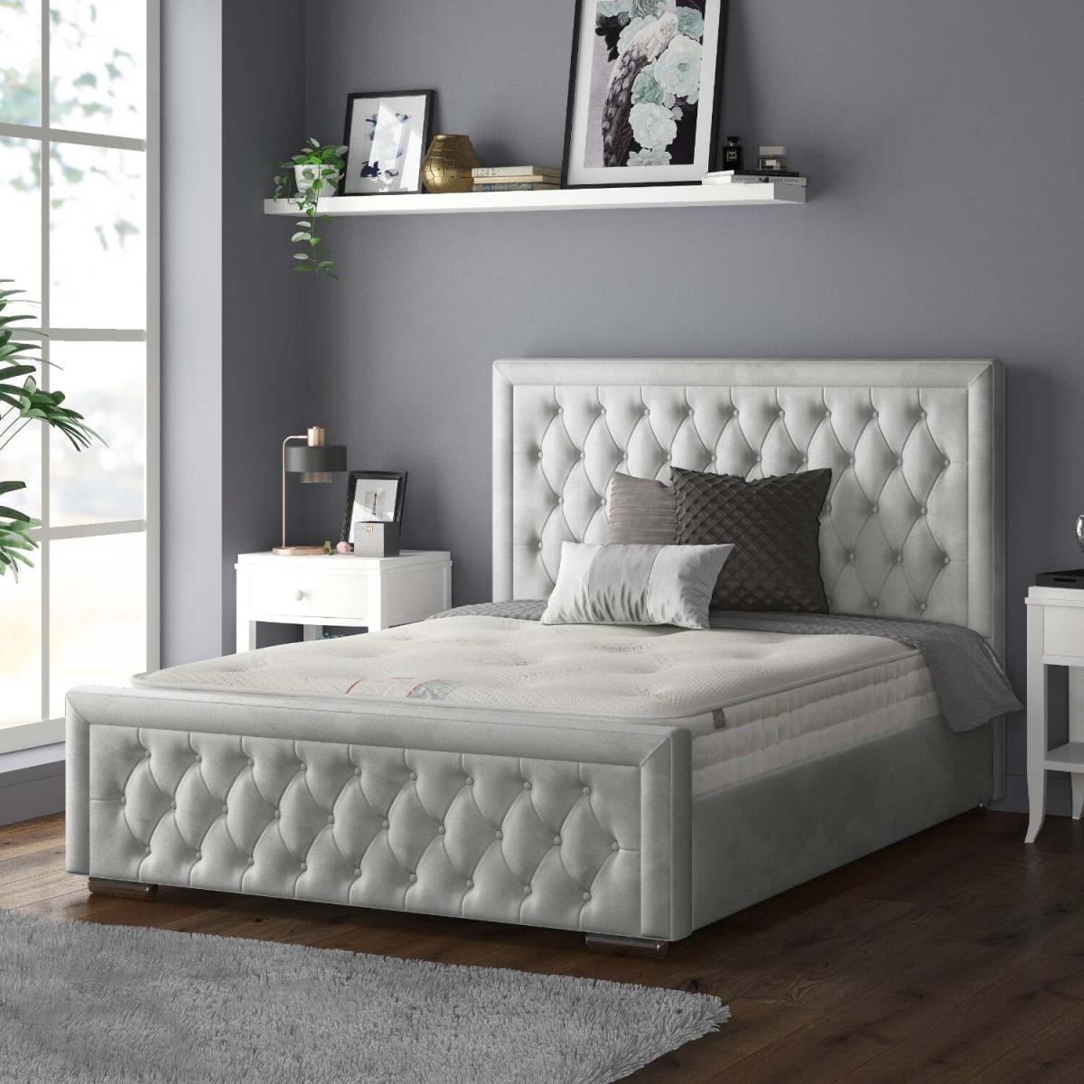Sandringham Bordered Chesterfield Plush Velvet Bed Frame with Diamonds - Turmeric / Superking