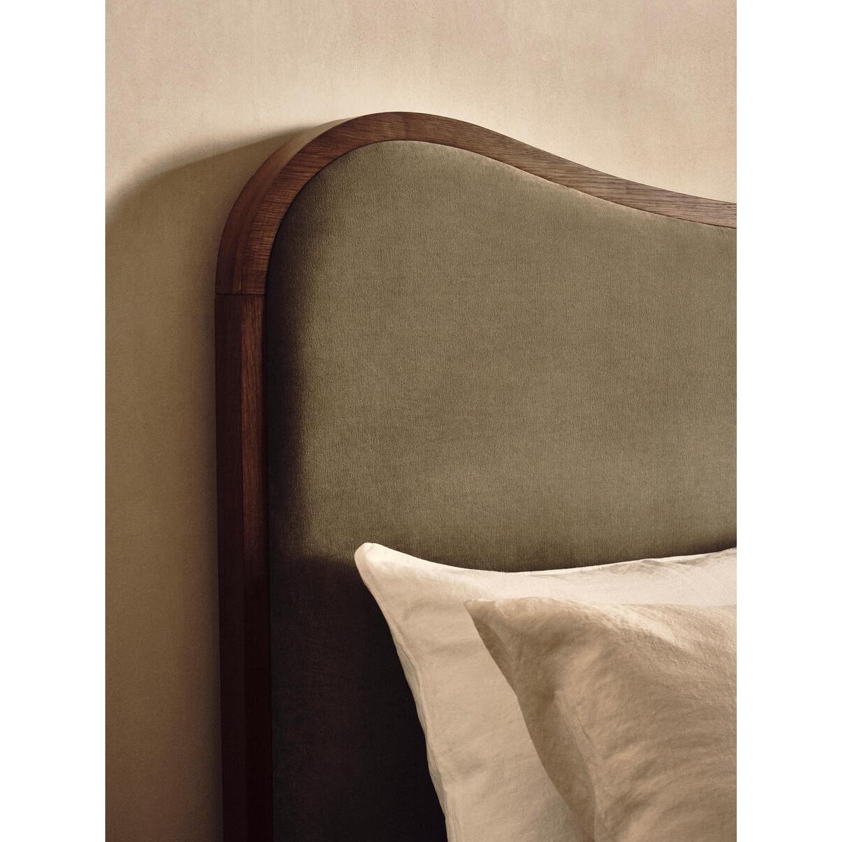 Lawrence Bed, Super King, Velvet, Lichen – image 7