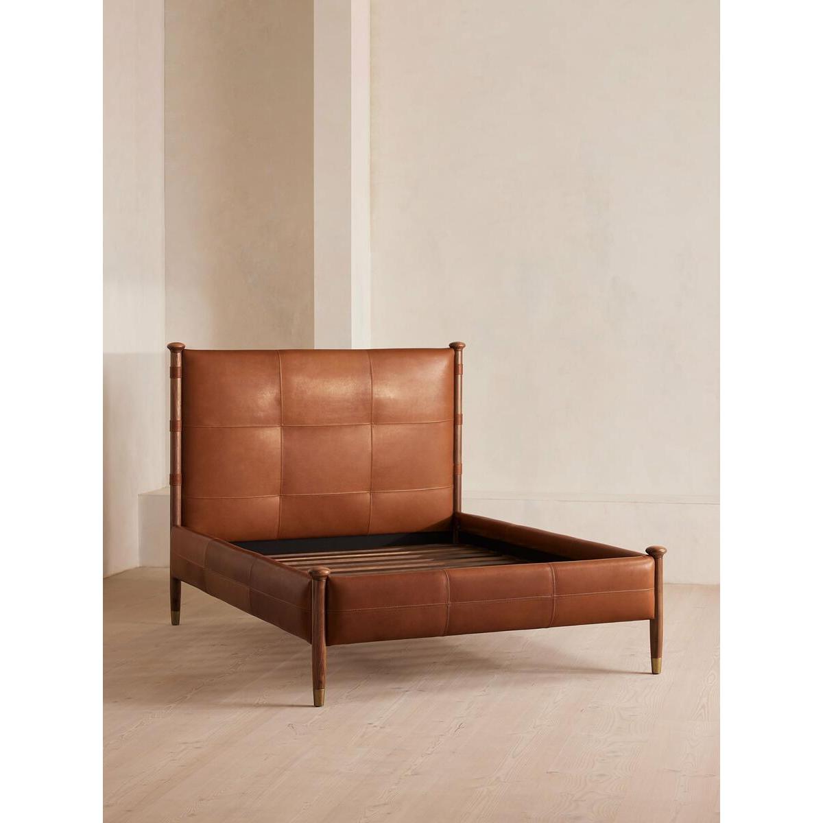 Paolo Bed, Sycamore Leather, Emperor – image 5