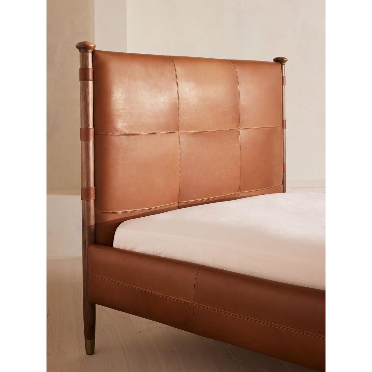 Paolo Bed, Sycamore Leather, Emperor – image 6