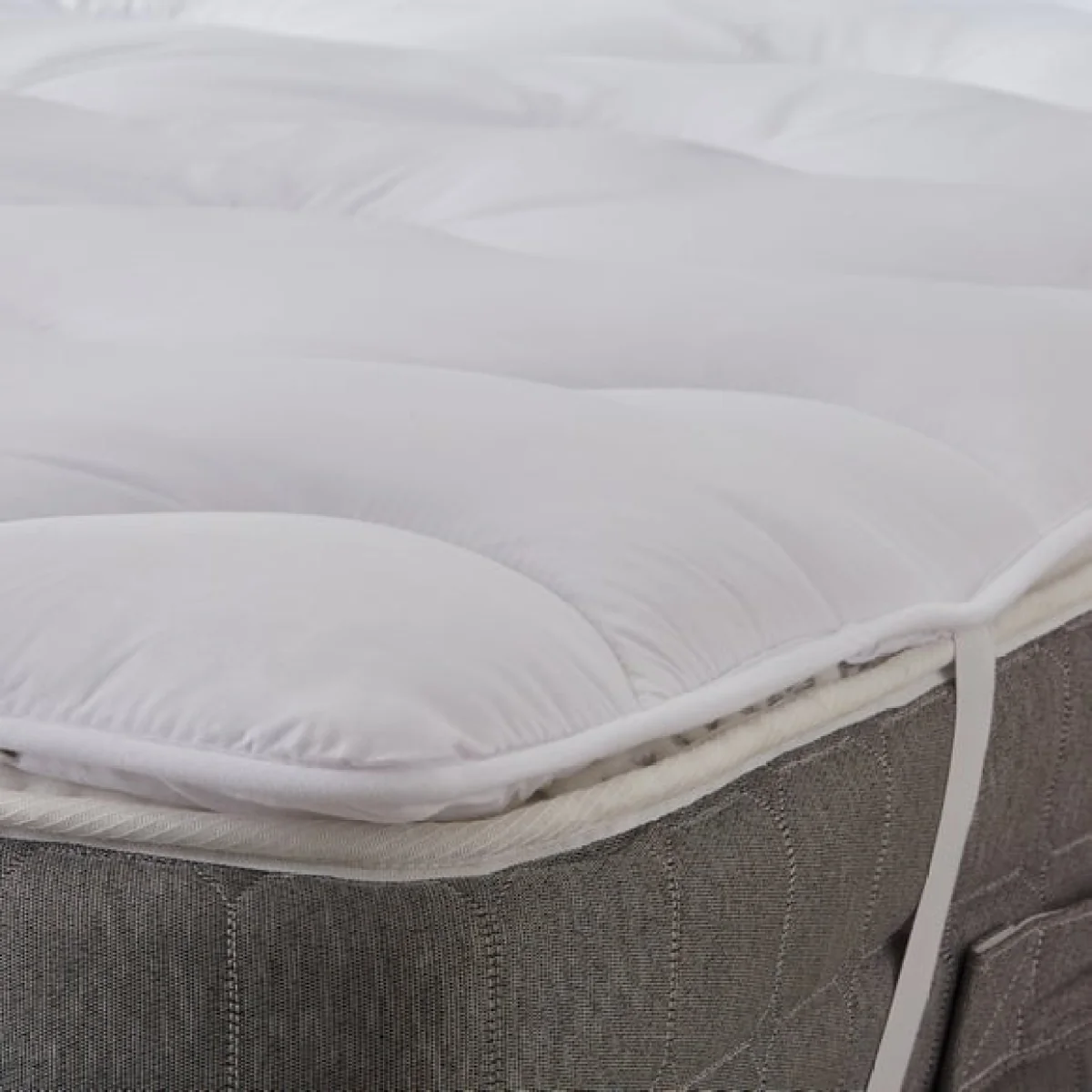 Rebound Mattress Topper White – image 2