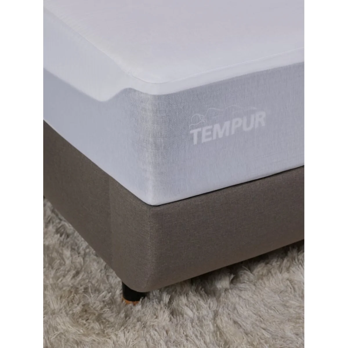 Tempur Home Cooling Mattress Protector White – image 3