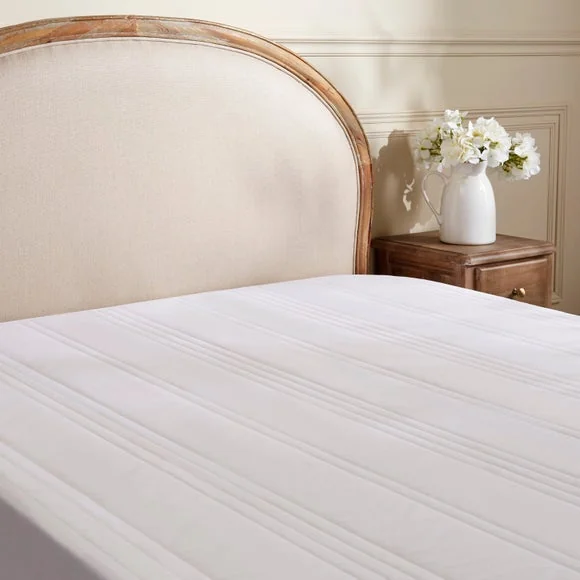 Dorma Luxury T400 Cotton Percale Quilted Mattress Protector – image 1