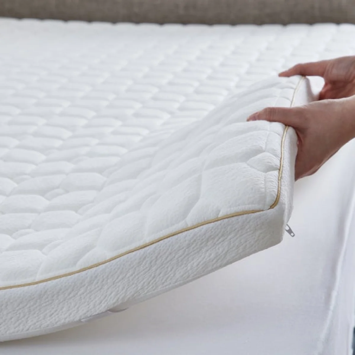Dorma Tencel Blend Memory Foam Mattress Topper White – image 4