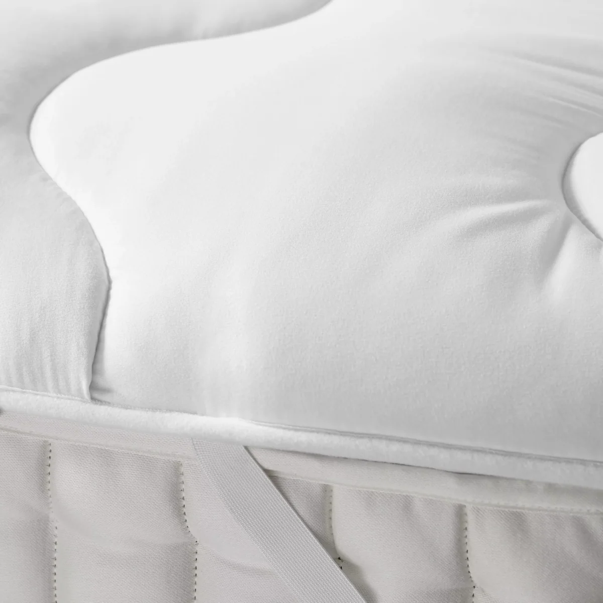 ANYDAY John Lewis & Partners Synthetic Soft and Light Mattress Topper – image 3