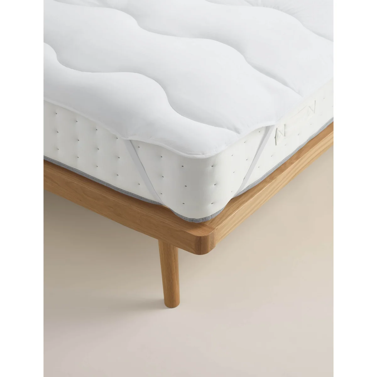 M&S Body Sensor™ Mattress Topper - DBL - White, White – image 2