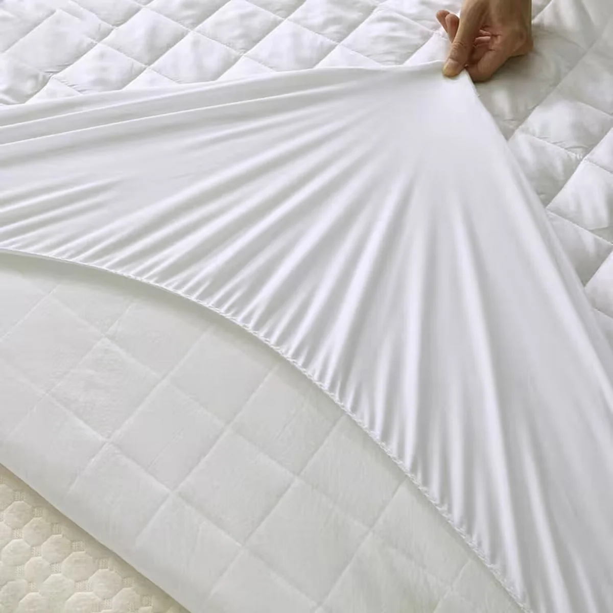 Quilted Mattress Protector Extra Deep 30cm - White – image 7