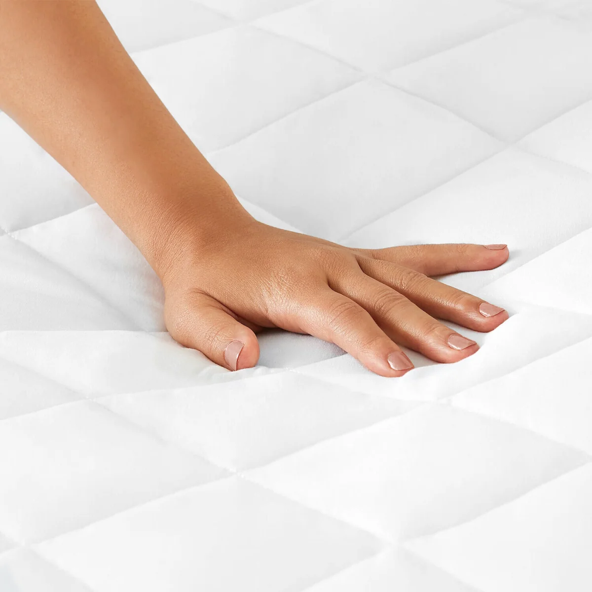Supersoft Quilted Mattress Protector - White / Single – image 6