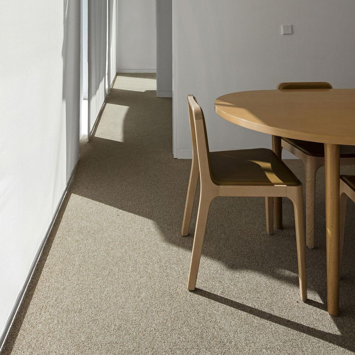 Oak Cast Table Round – image 4