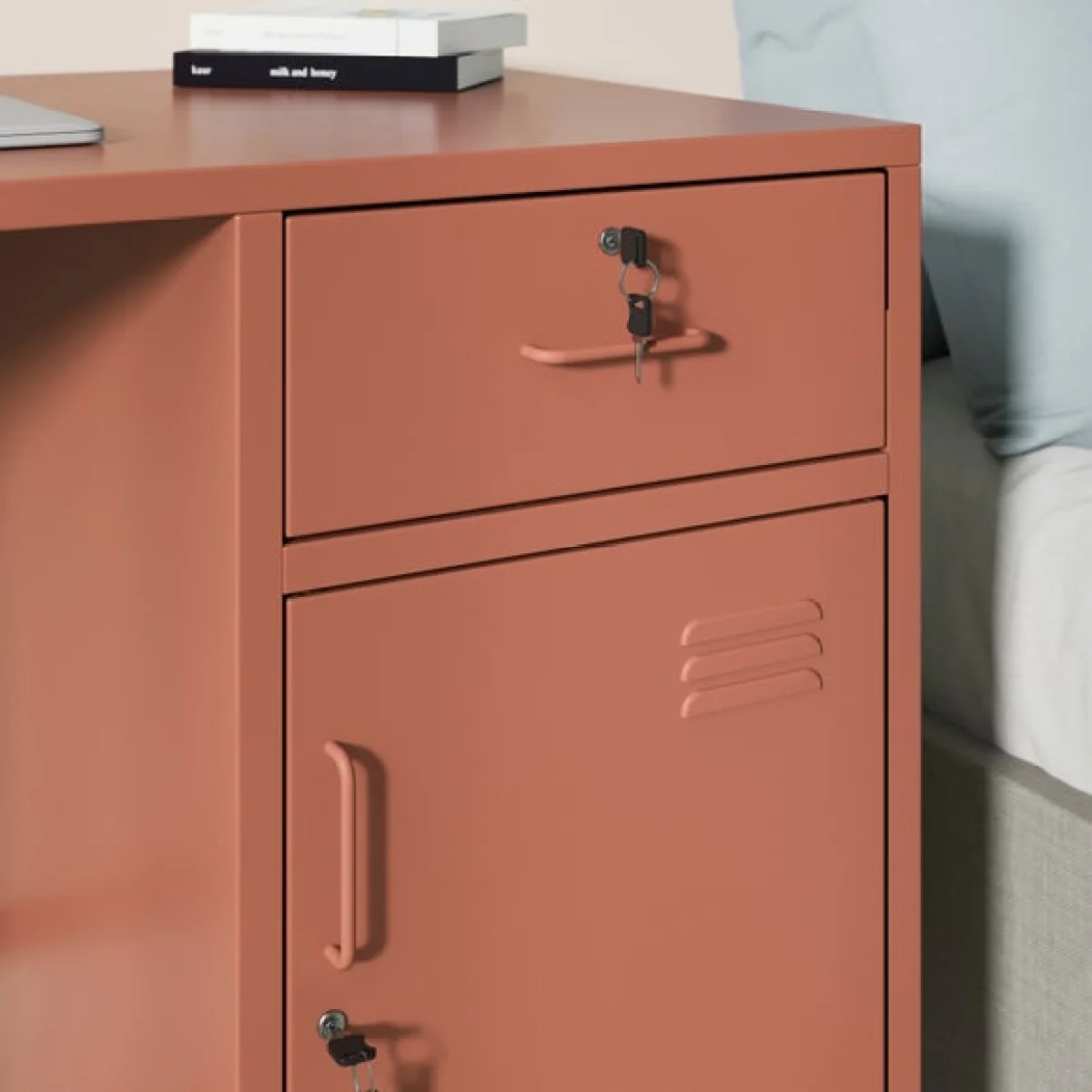 Helga Lockable Office Desk – image 3