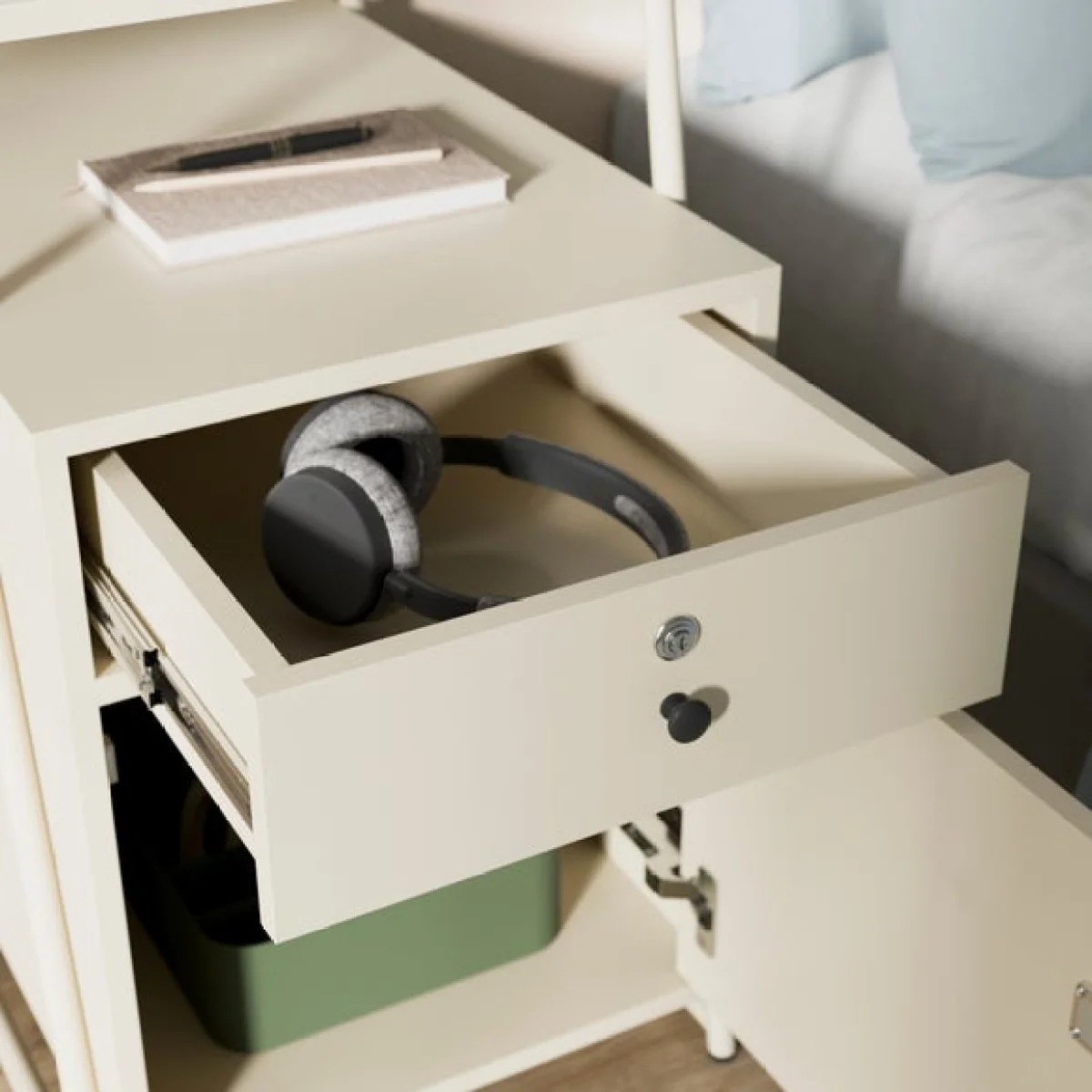 Alannah Lockable Desk – image 3