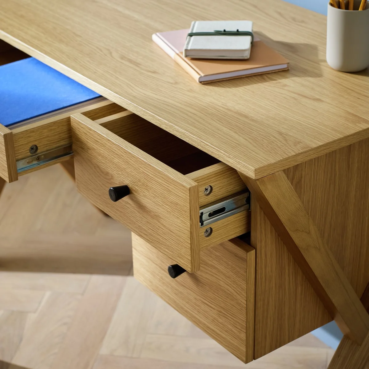 Habitat Harlene Desk - Oak – image 4