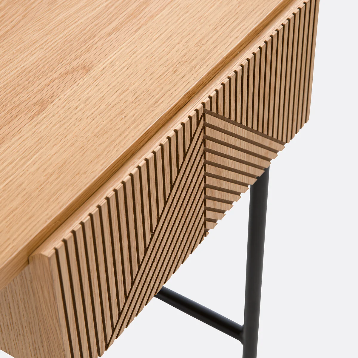 Lodge 2-Drawer Desk – image 5