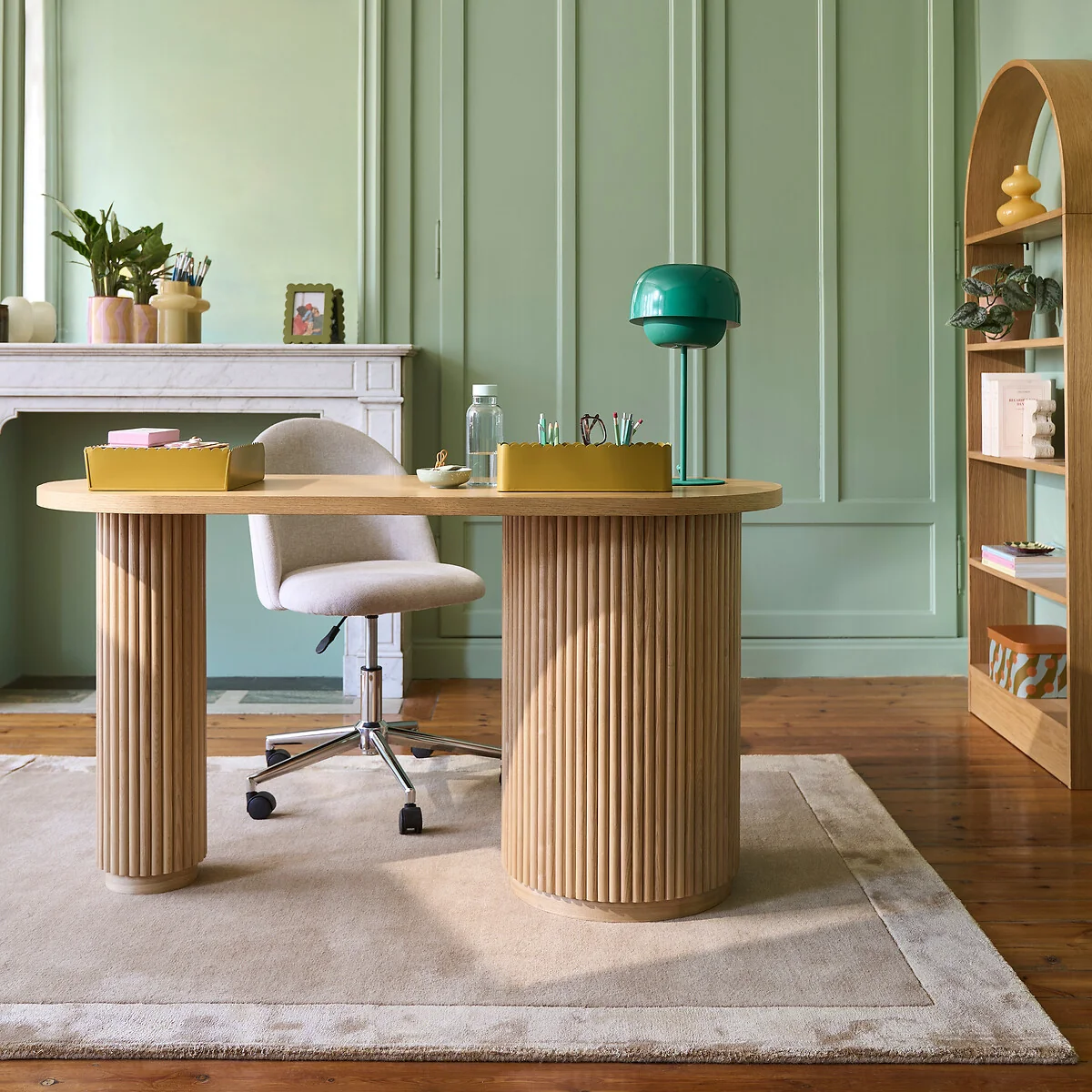 Genna Organically Shaped Desk with 1 Door – image 3