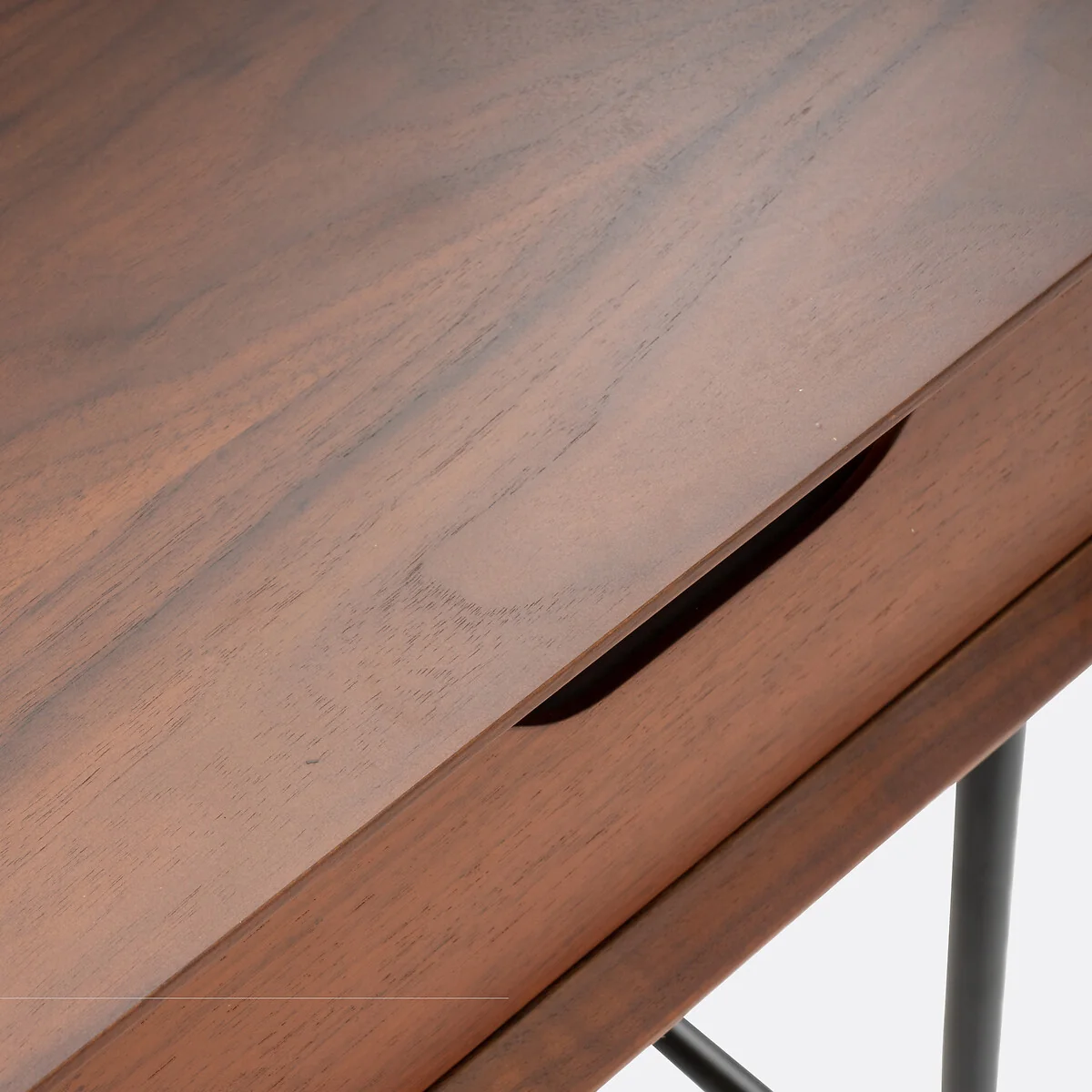 Noyeto Wood & Metal Desk – image 5