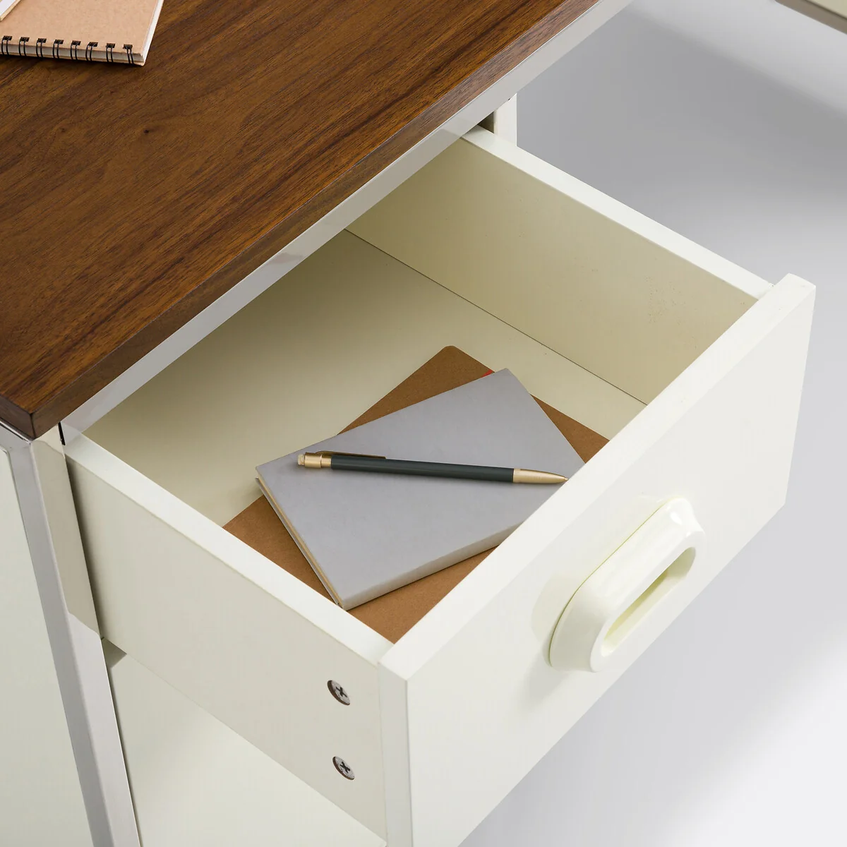 Cooven Vintage-Style Desk – image 4