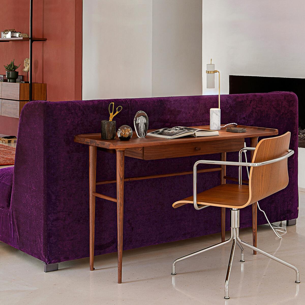 Magosia Solid Walnut Desk – image 5