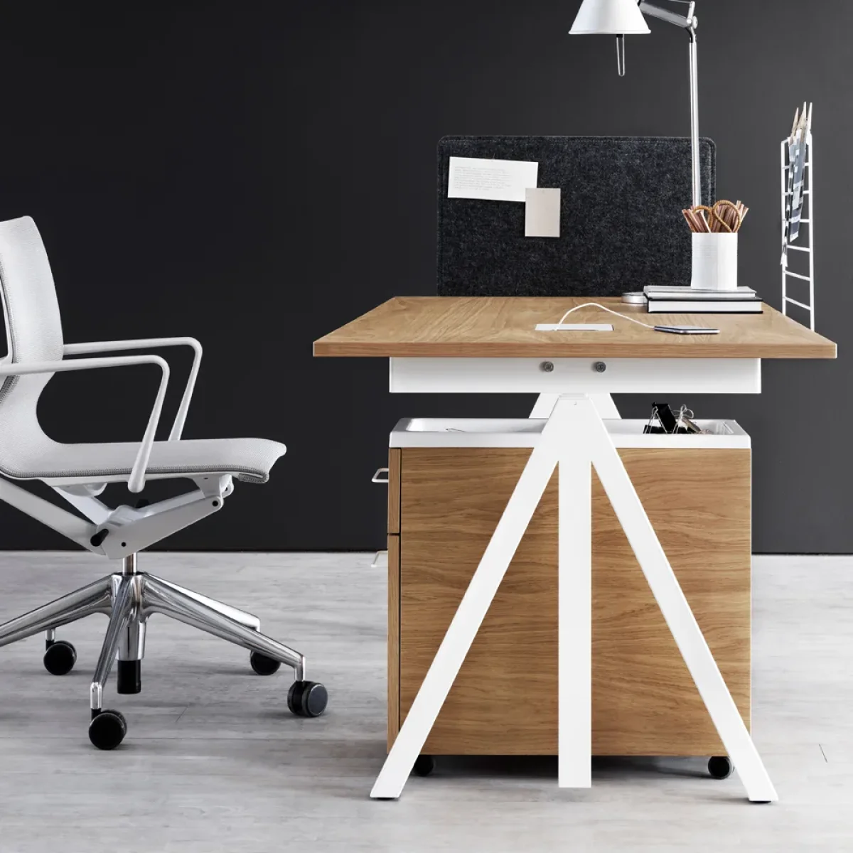 Works Works base for desk White height-adjustable – image 3
