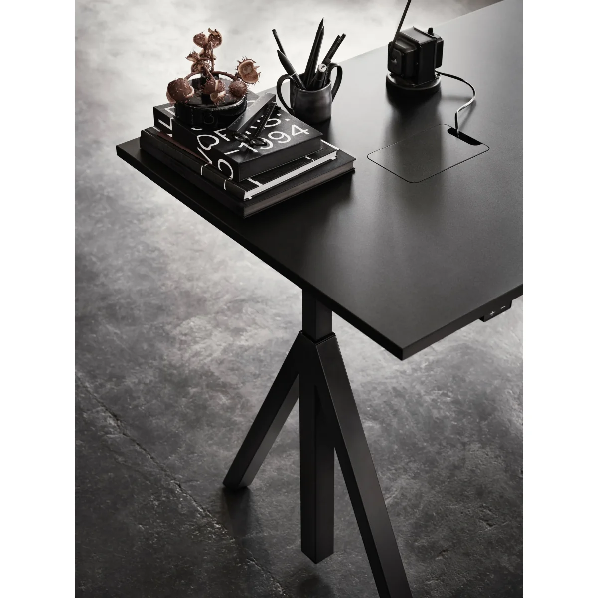 Works Works height-adjustable desk black 78x160 cm – image 2