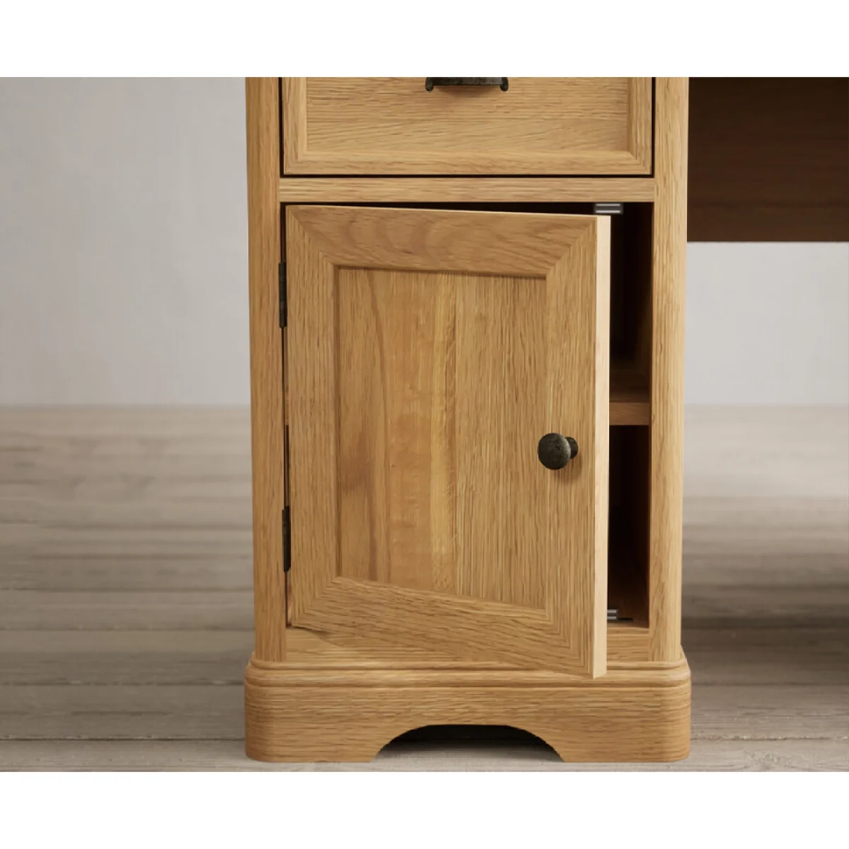 Bridstow Solid Oak Computer Desk – image 8
