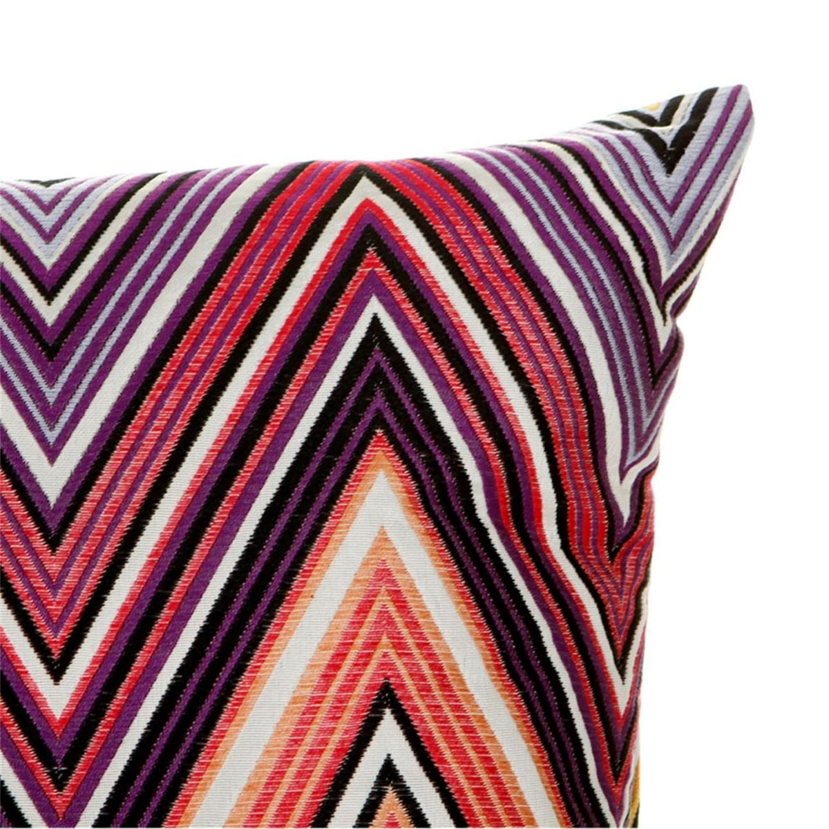 Kew Cushion - T59 – image 3
