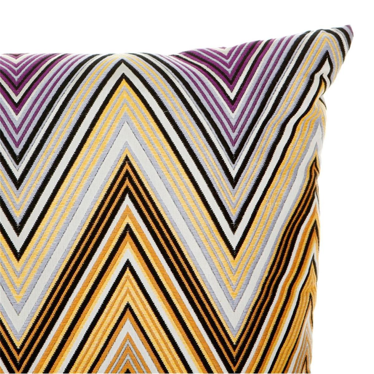 Kew Cushion - T59 – image 4