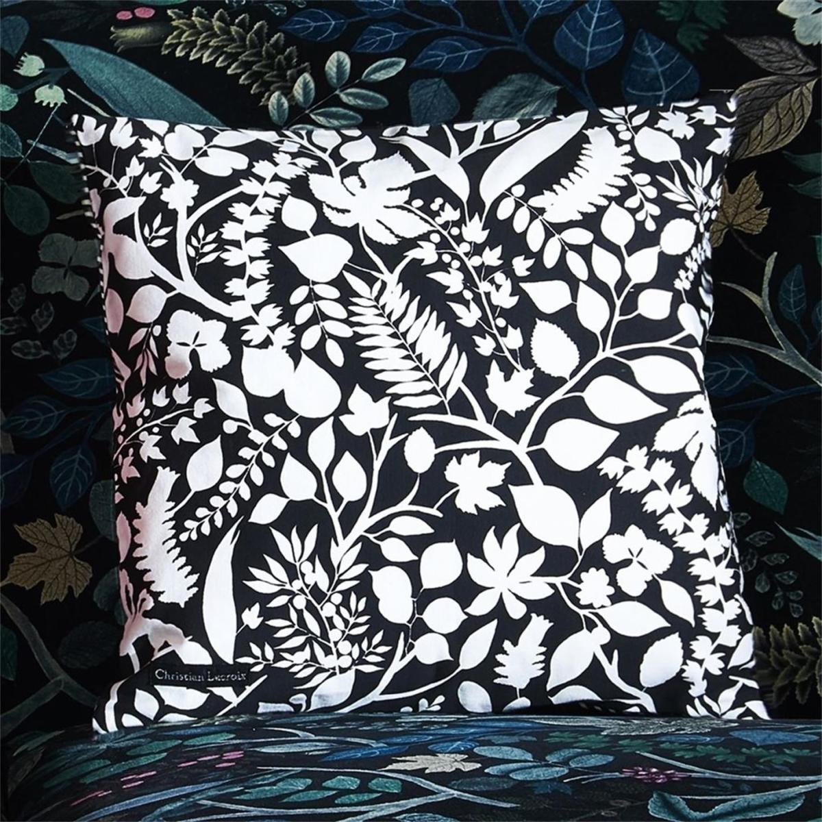 Dame Nature Cushion – image 4