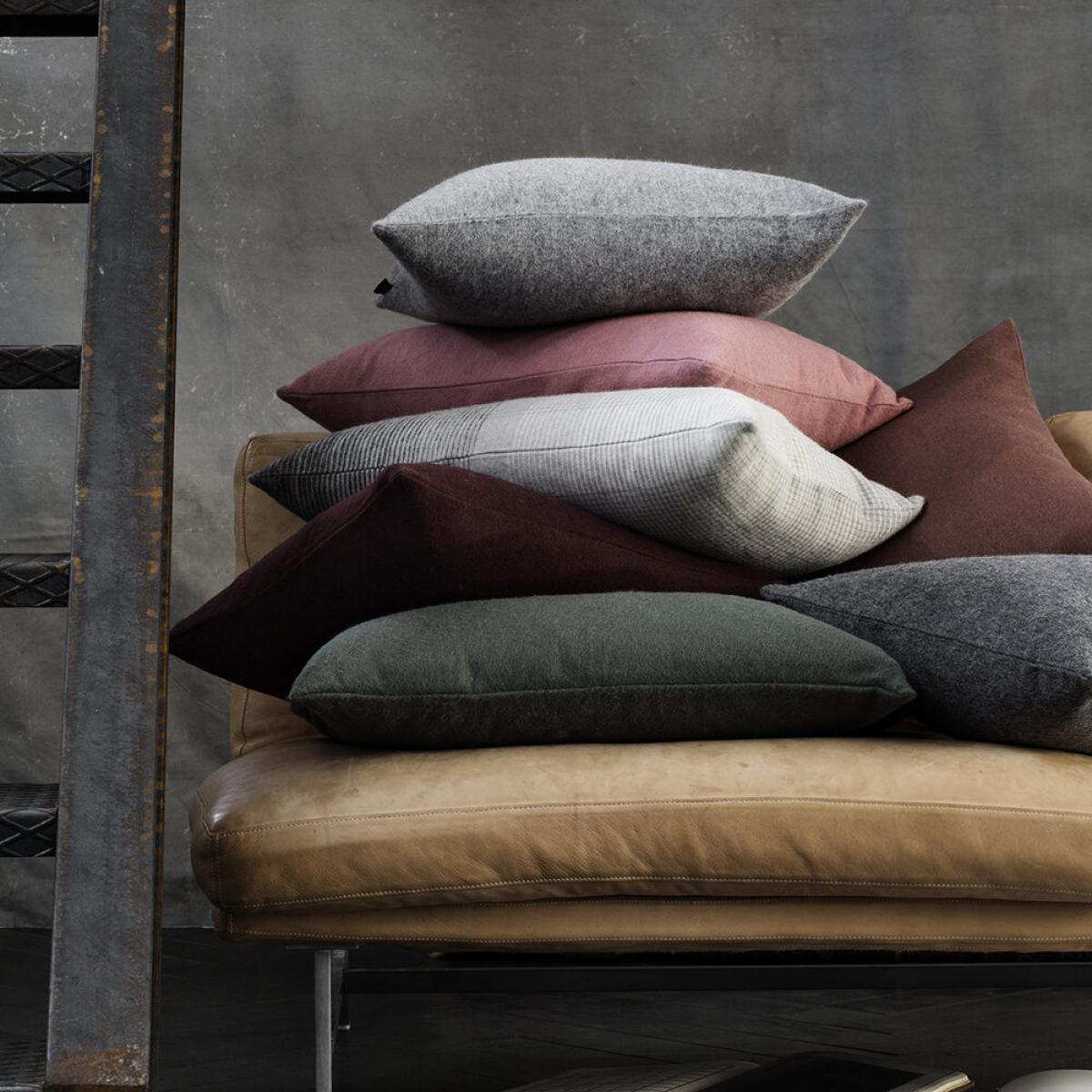 Elvang Denmark - Classic Sheep Wool Cushion - 50x50cm - Dark Grey – image 2