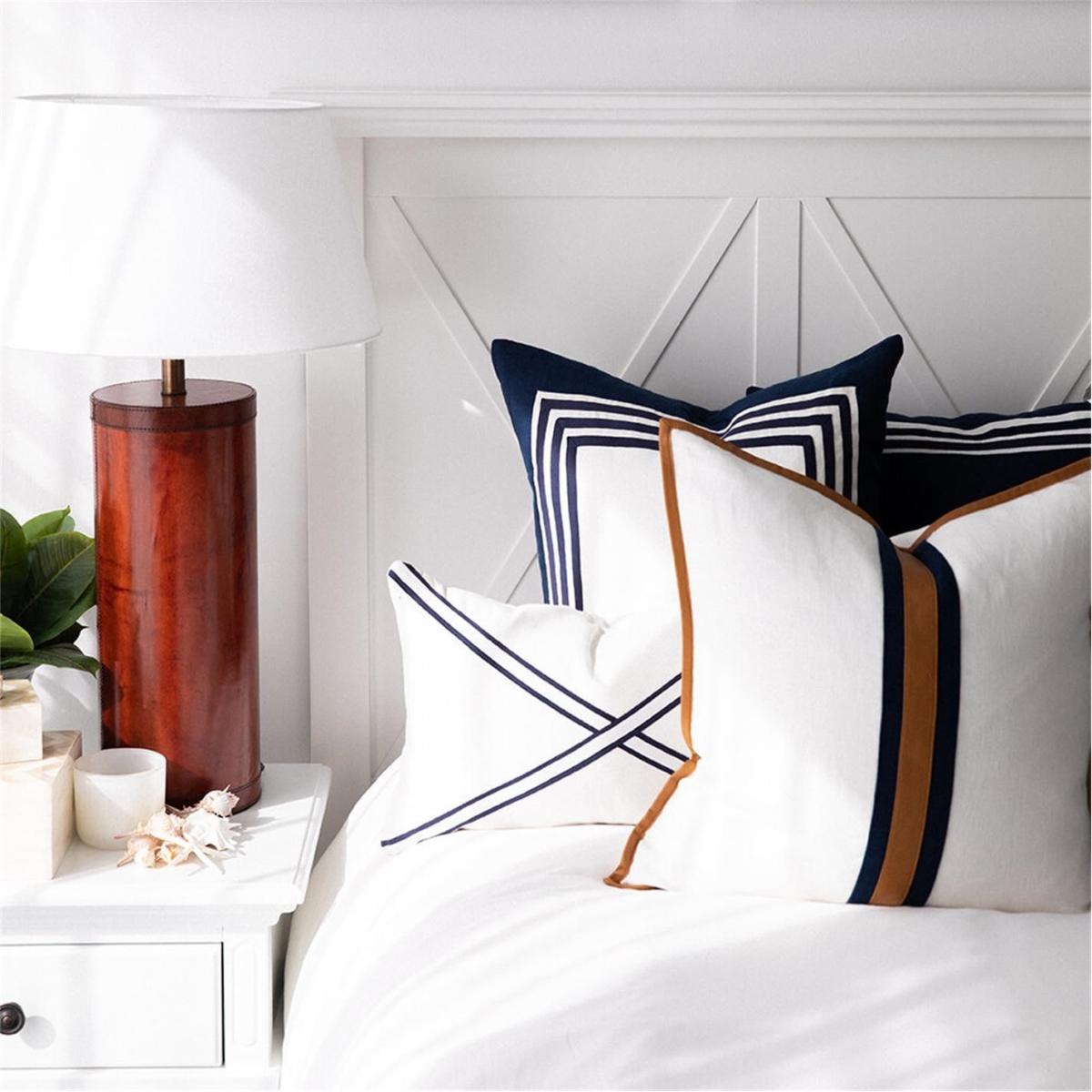 Living Portofino Linen Cushion – image 2