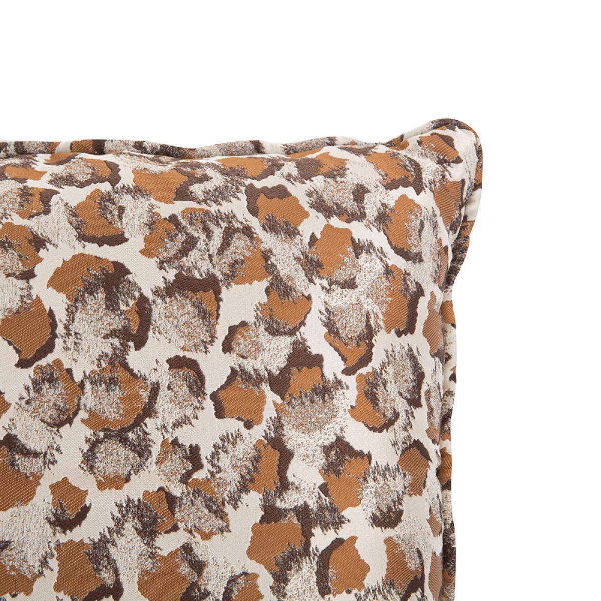 Versace Home - Vasmara Jacquard Cushion - 50x50cm – image 3