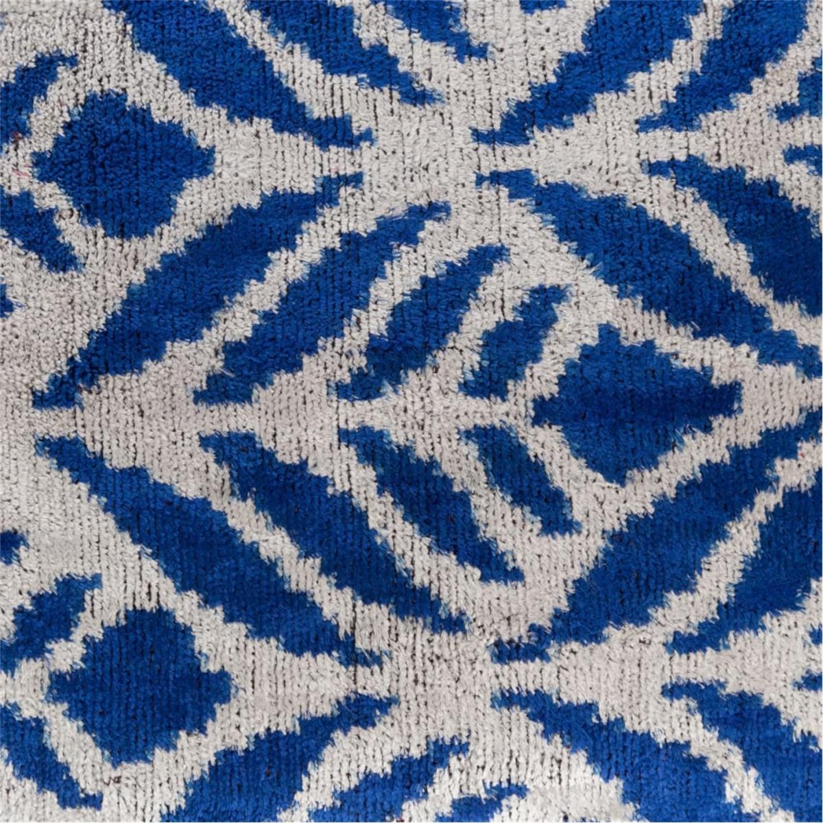 Velvet Cushion – image 4