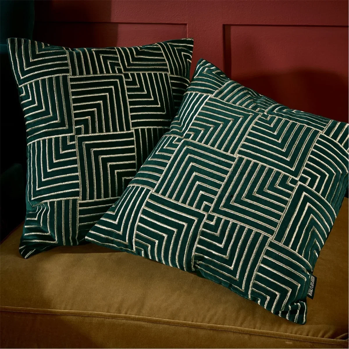 Giselle Cushion – image 1
