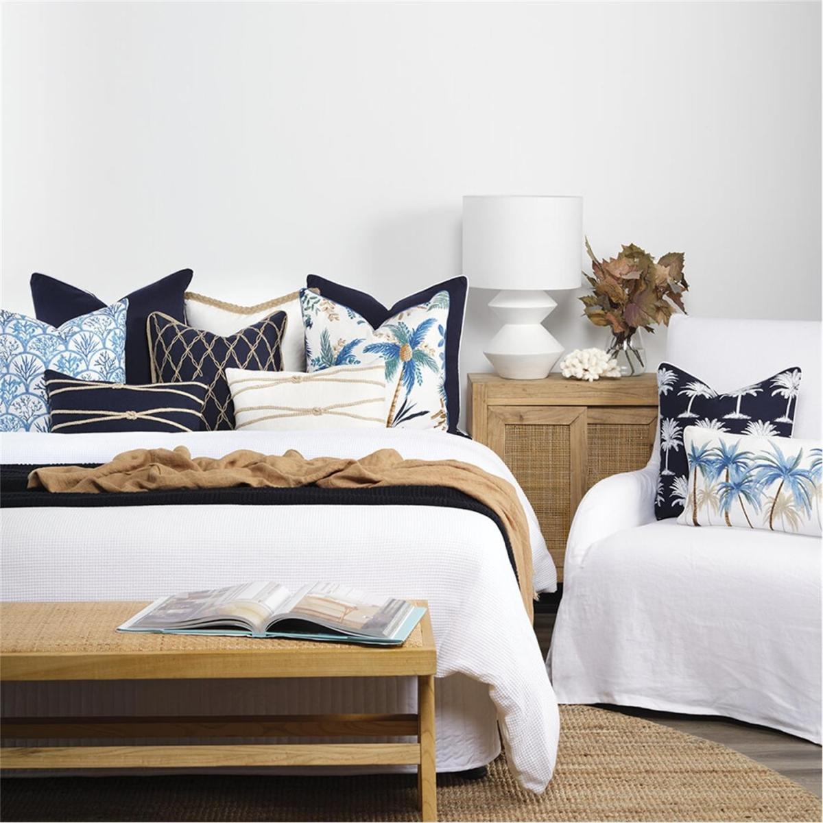 Living Newport Rope Cushion – image 4
