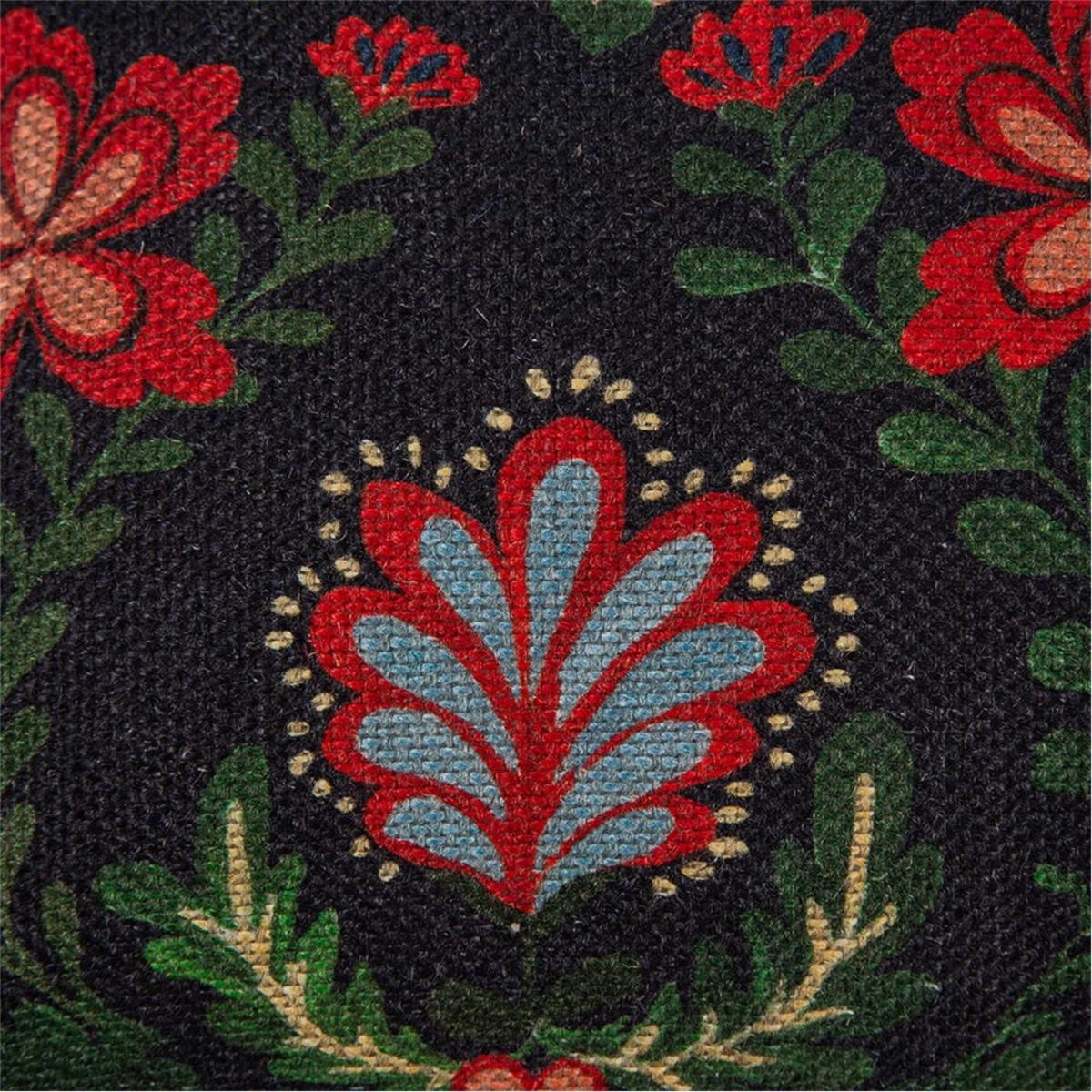 Zabola Cushion - 50x50cm – image 5