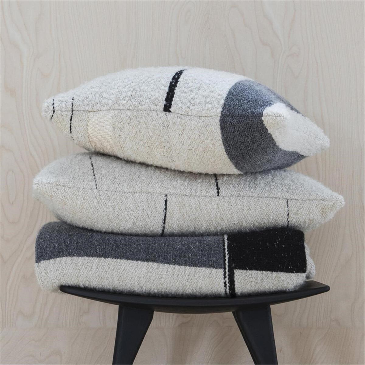 Urban Cushion – image 2