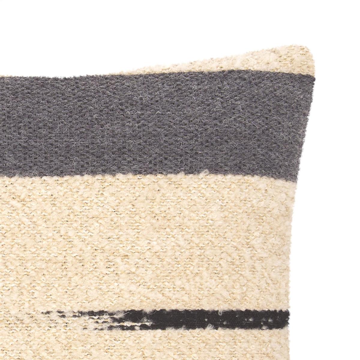 Urban Cushion – image 6