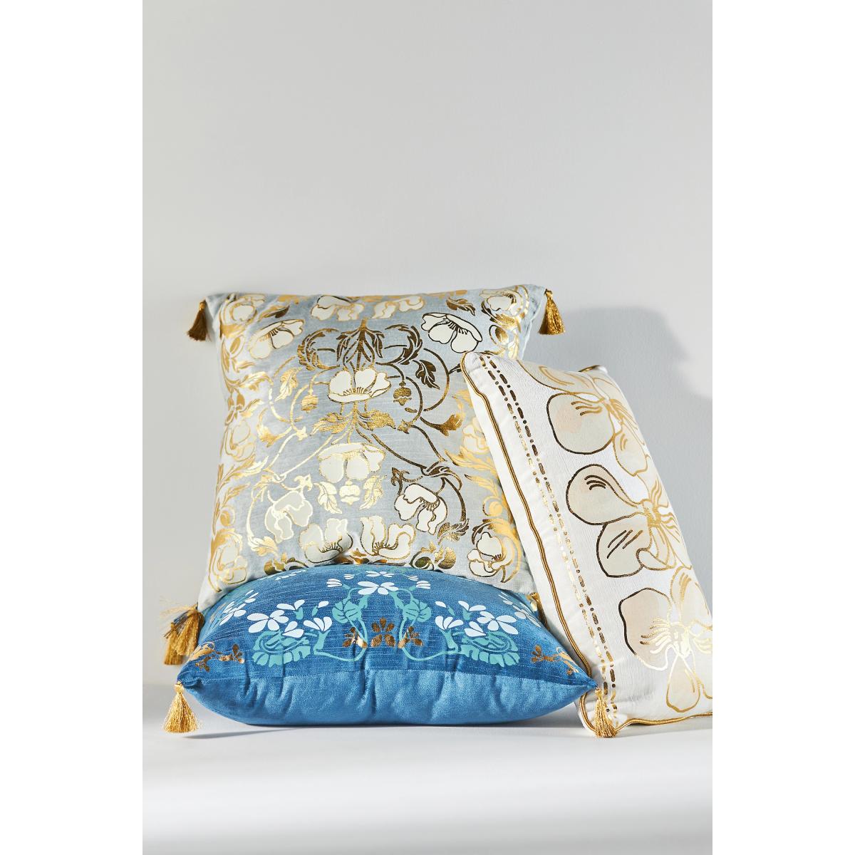The MET Cushion – image 2