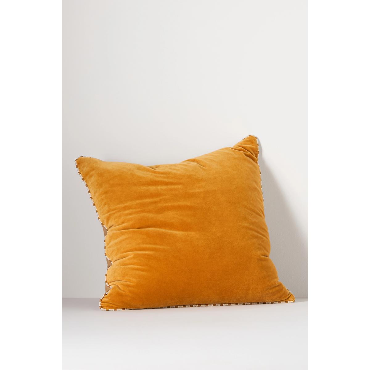 Milo Trova Cushion – image 3