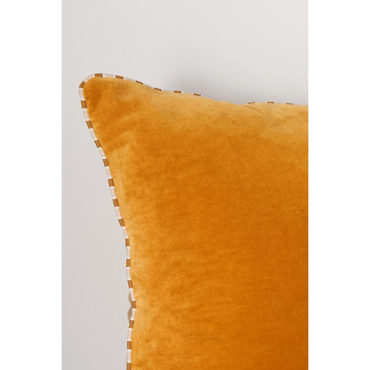 Milo Trova Cushion – image 5