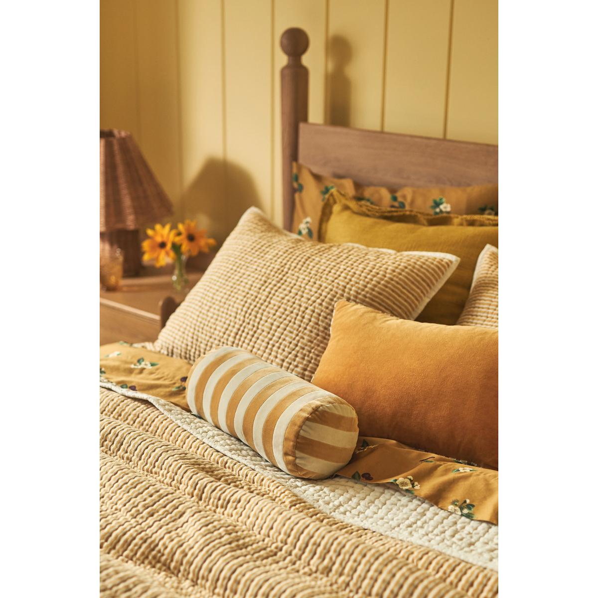 Milo Trova Cushion – image 8
