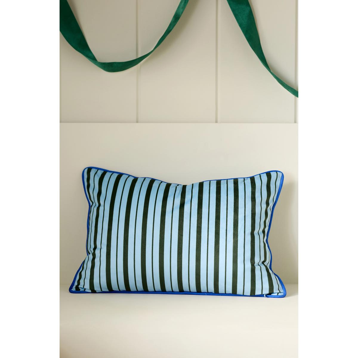 Kitschy Animal Velvet Printed Cushion – image 2