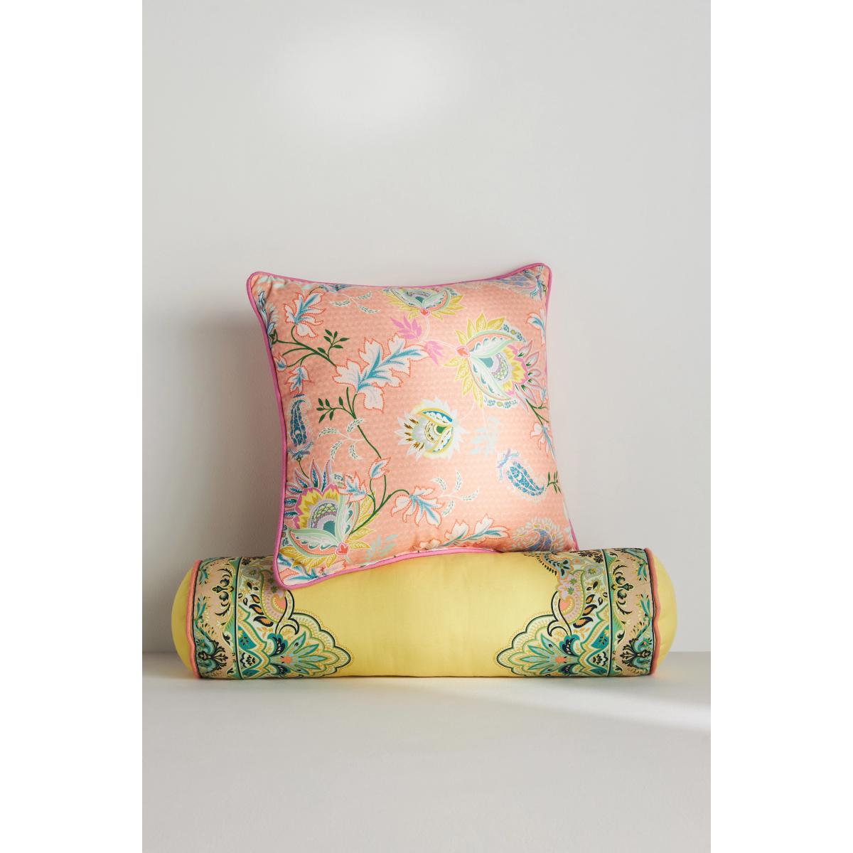 Iskra Printed Indoor/Outdoor Cushion – image 4