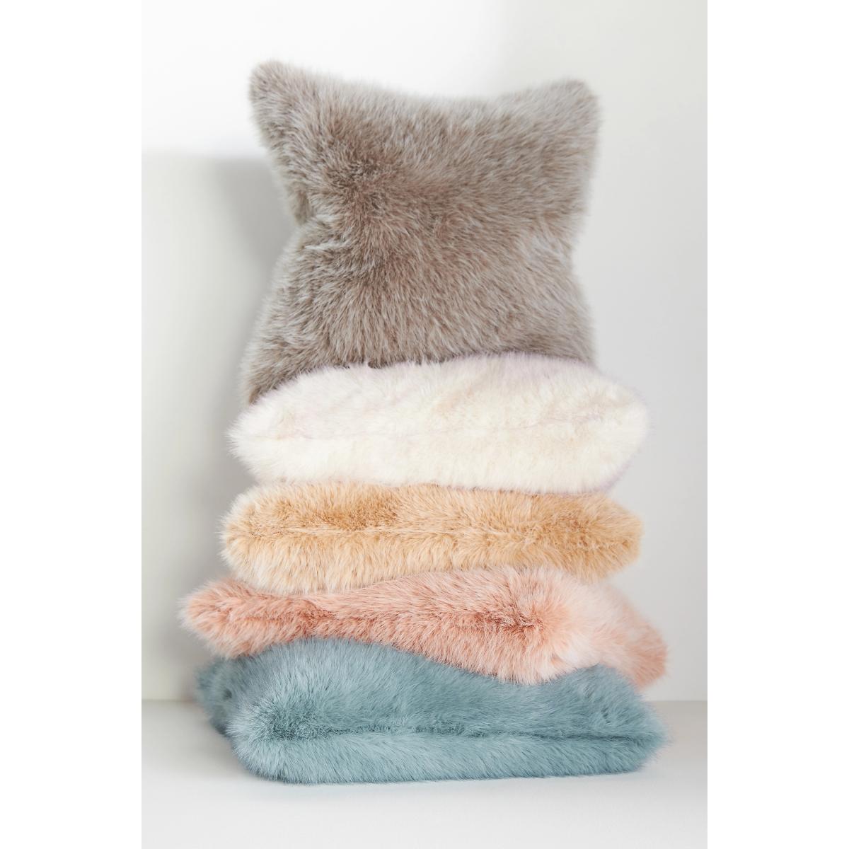 Chloe Faux Fur Cushion – image 7
